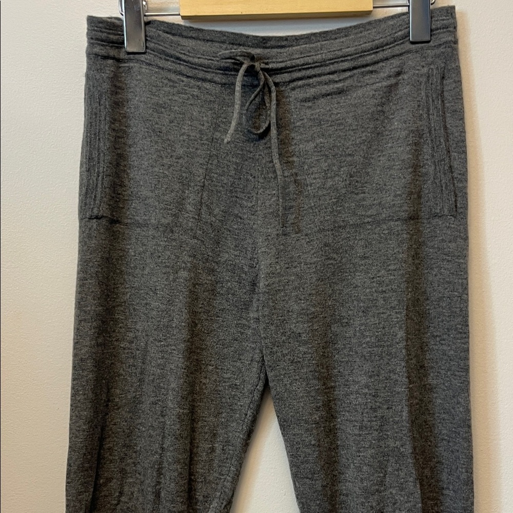 Callens Wool/Cashmere Set - Picture 6 of 10